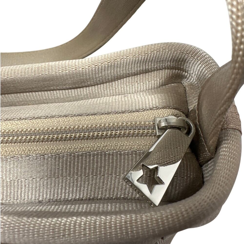 Harveys Seatbelt Bag Small Taupe Tan Shoulder Purse The Original USA - Picture 3 of 9